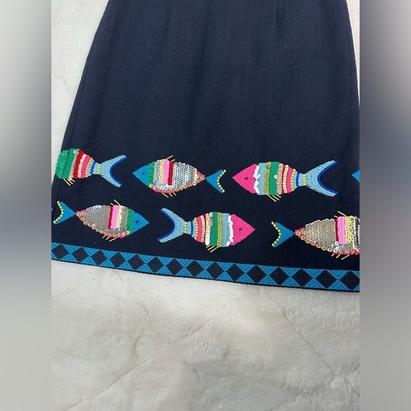 Talbots size 2 embroidered fish swim along beautifully textured sheath dress - Picture 4 of 10